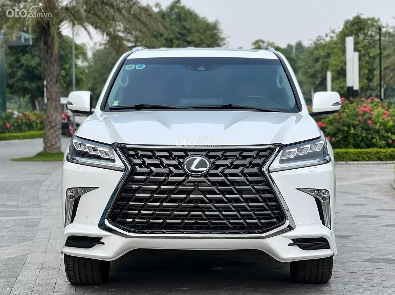 2016 Lexus LX 570