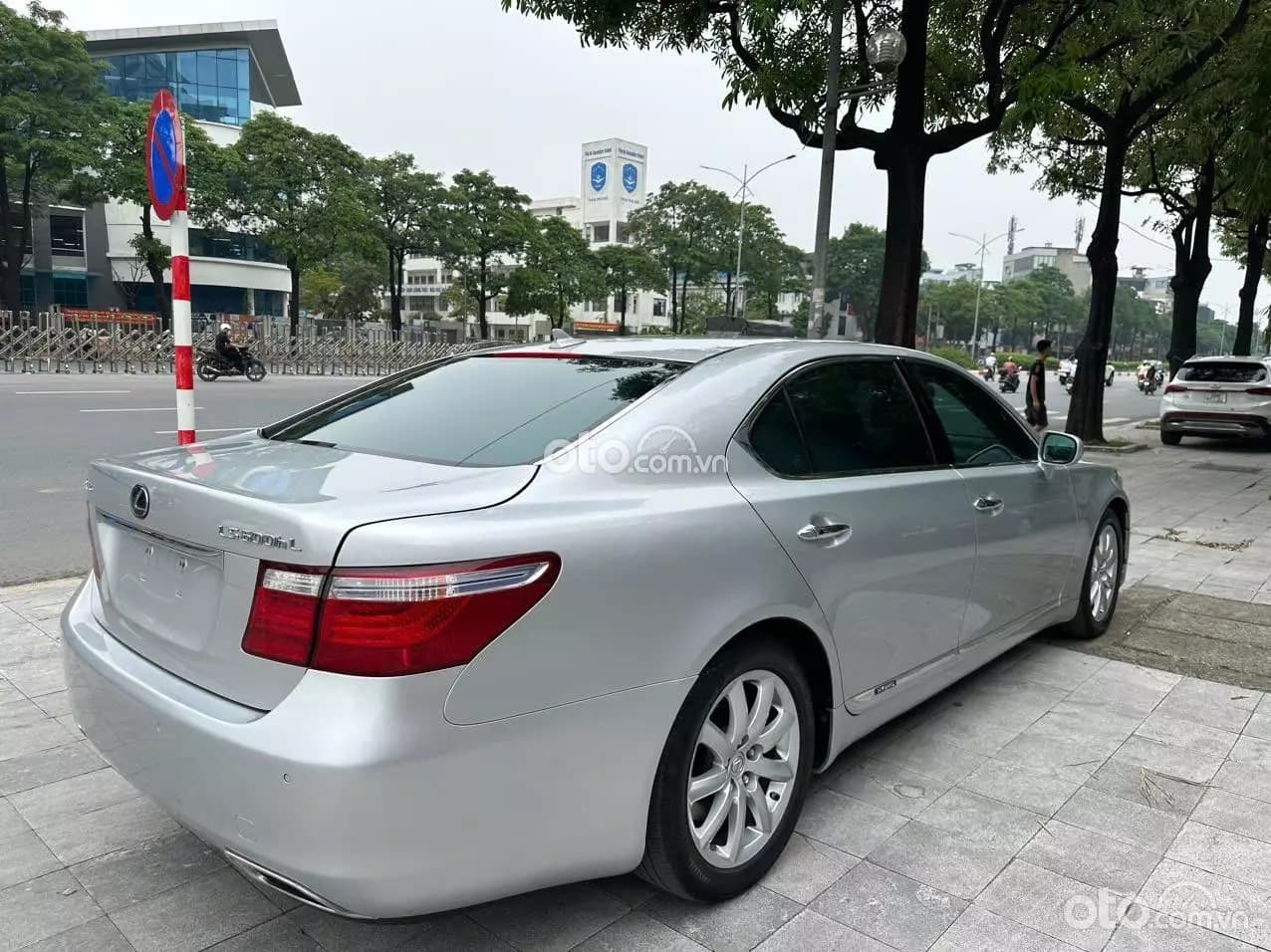 2008 Lexus LS 600 - ảnh nhỏ 5
