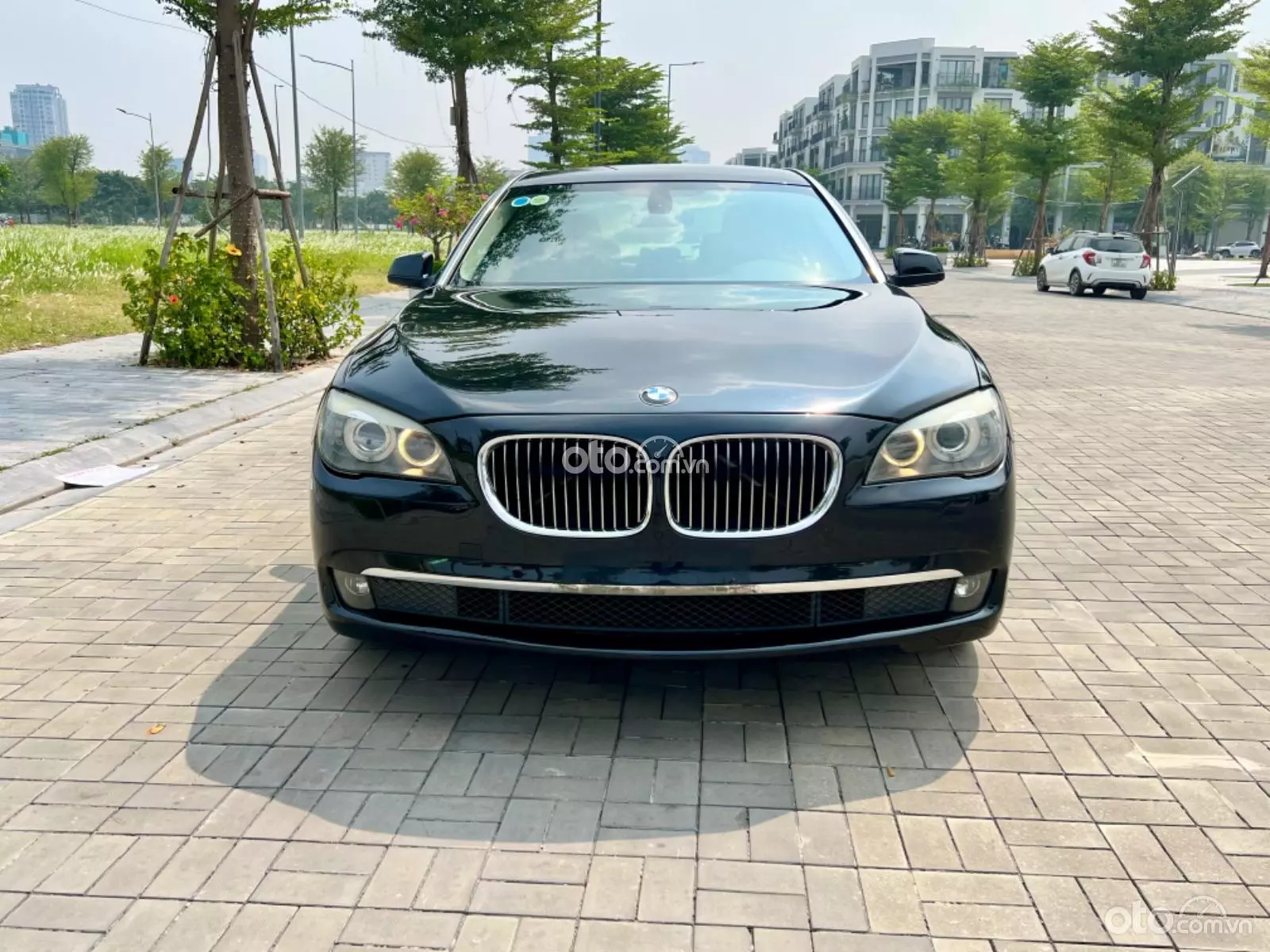 2011 BMW 730Li