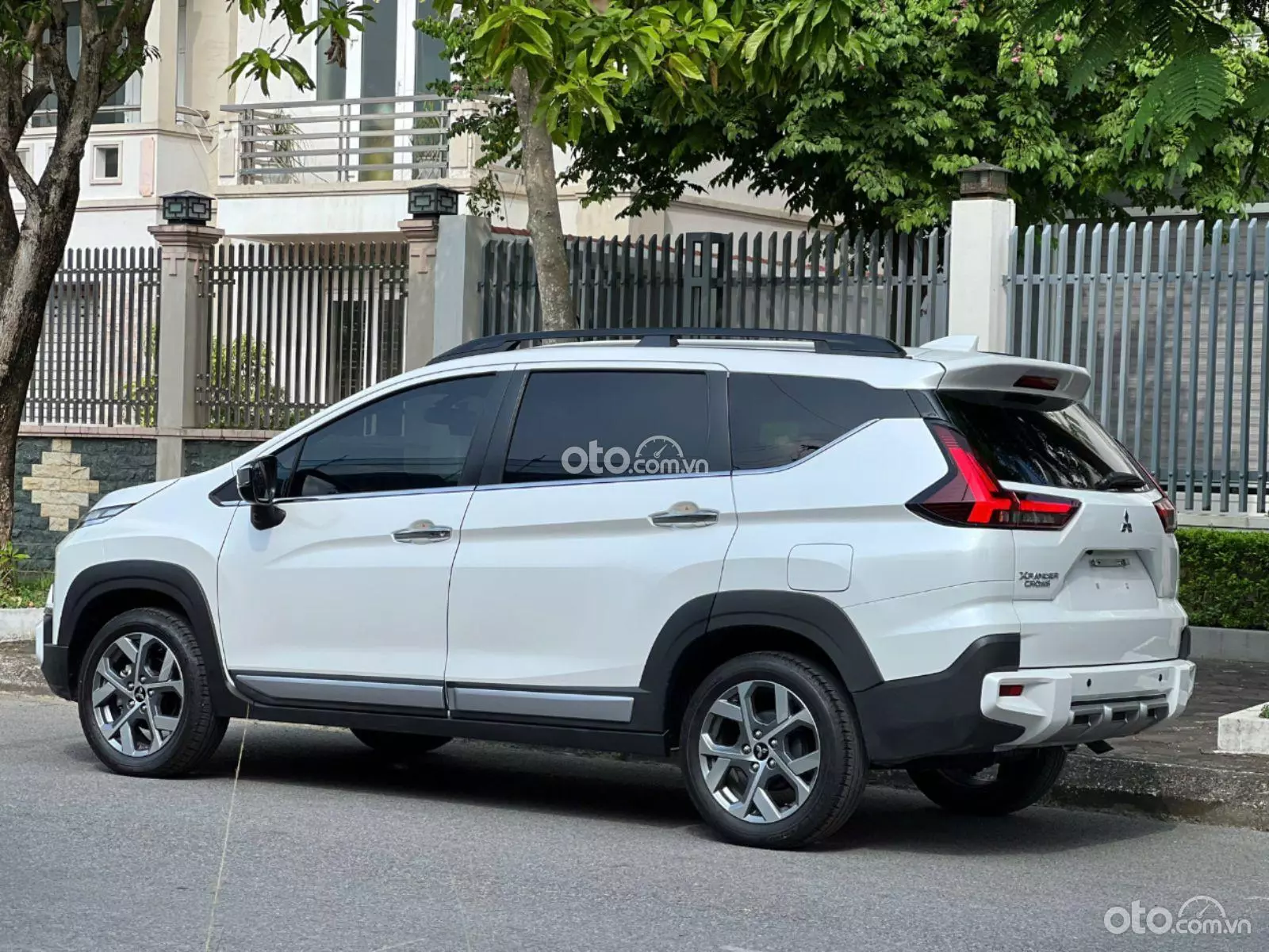 2023 Mitsubishi Xpander Cross 1.5 AT - ảnh nhỏ 9