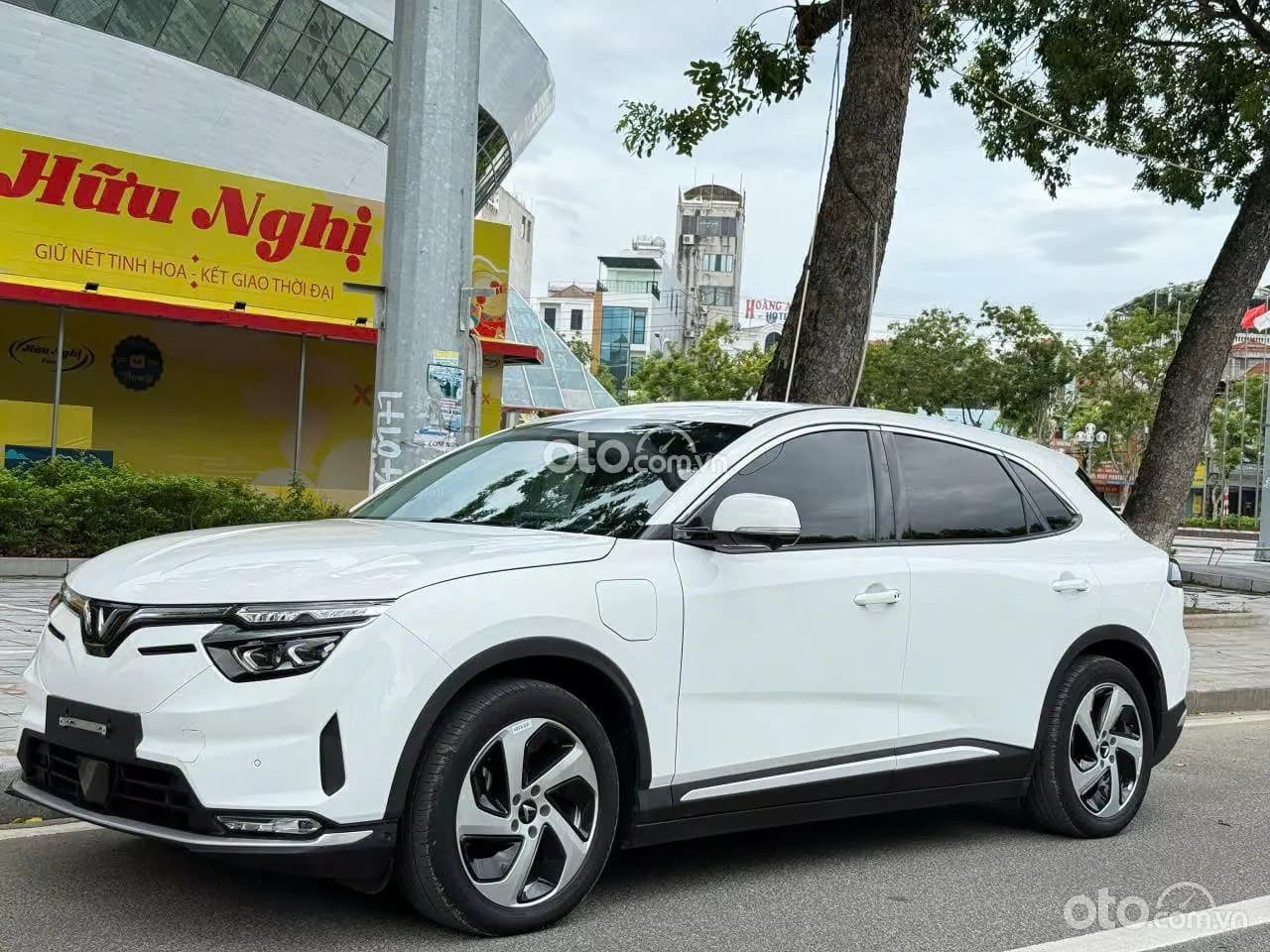 2024 VinFast VF8