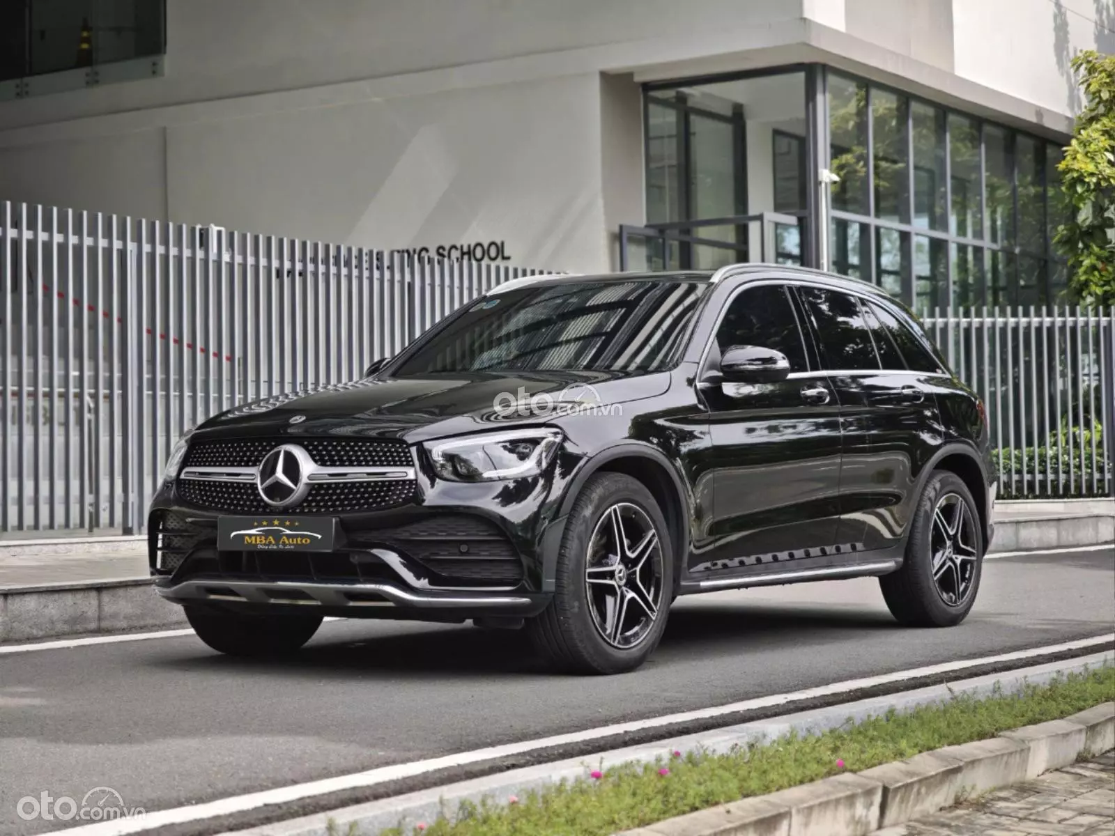 2022 Mercedes-Benz GLC 300 4Matic V1