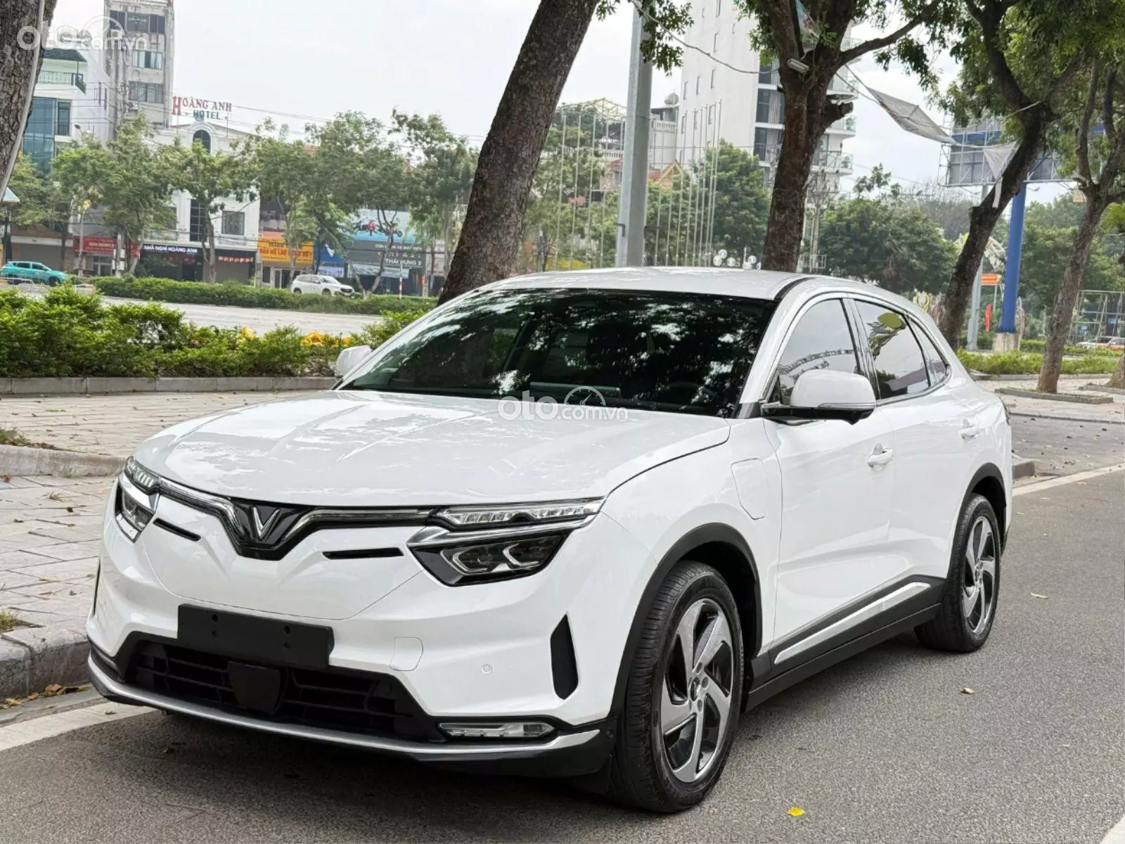 2023 VinFast VF8