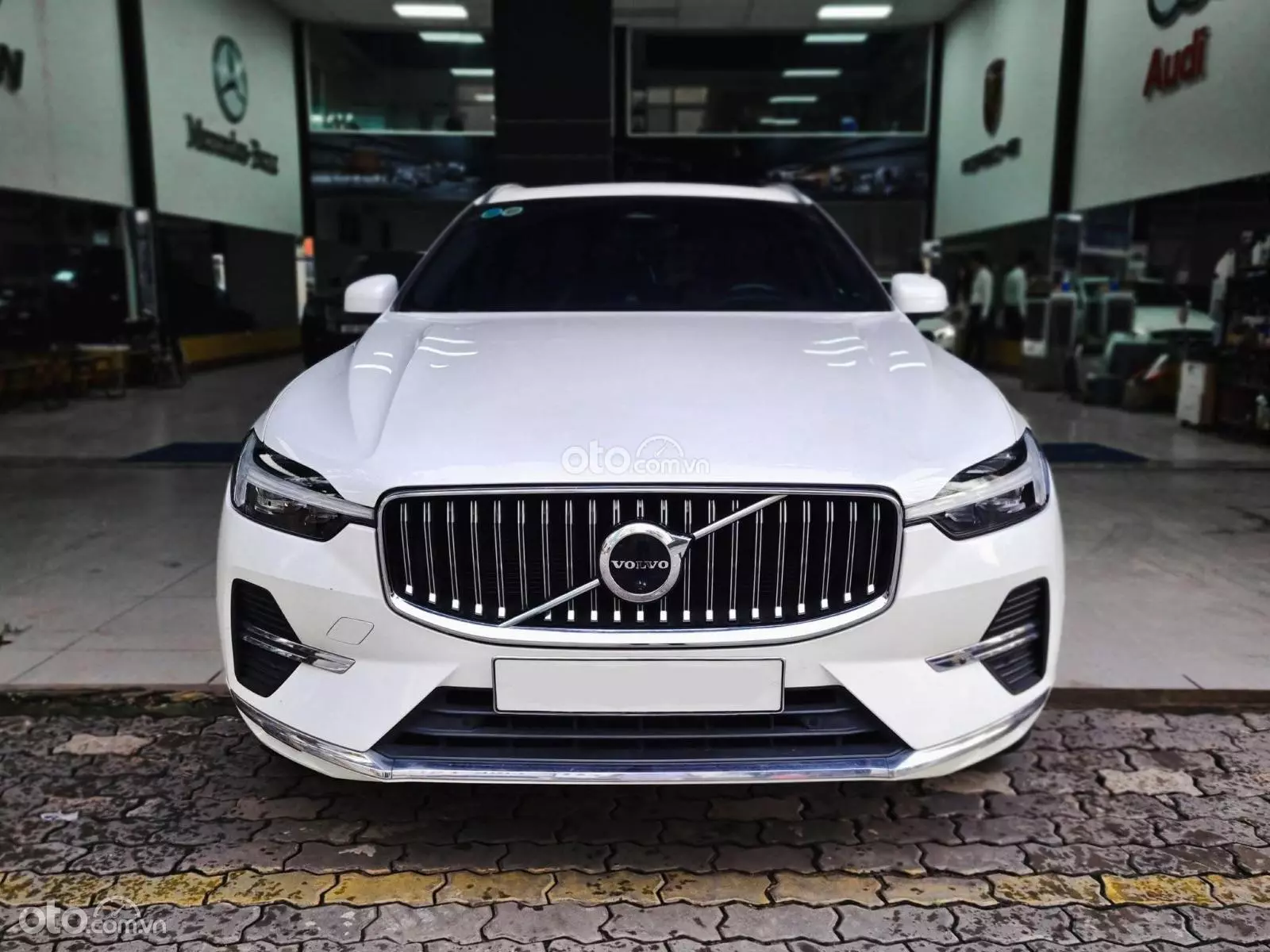 2022 Volvo XC60 B6 AWD Inscription