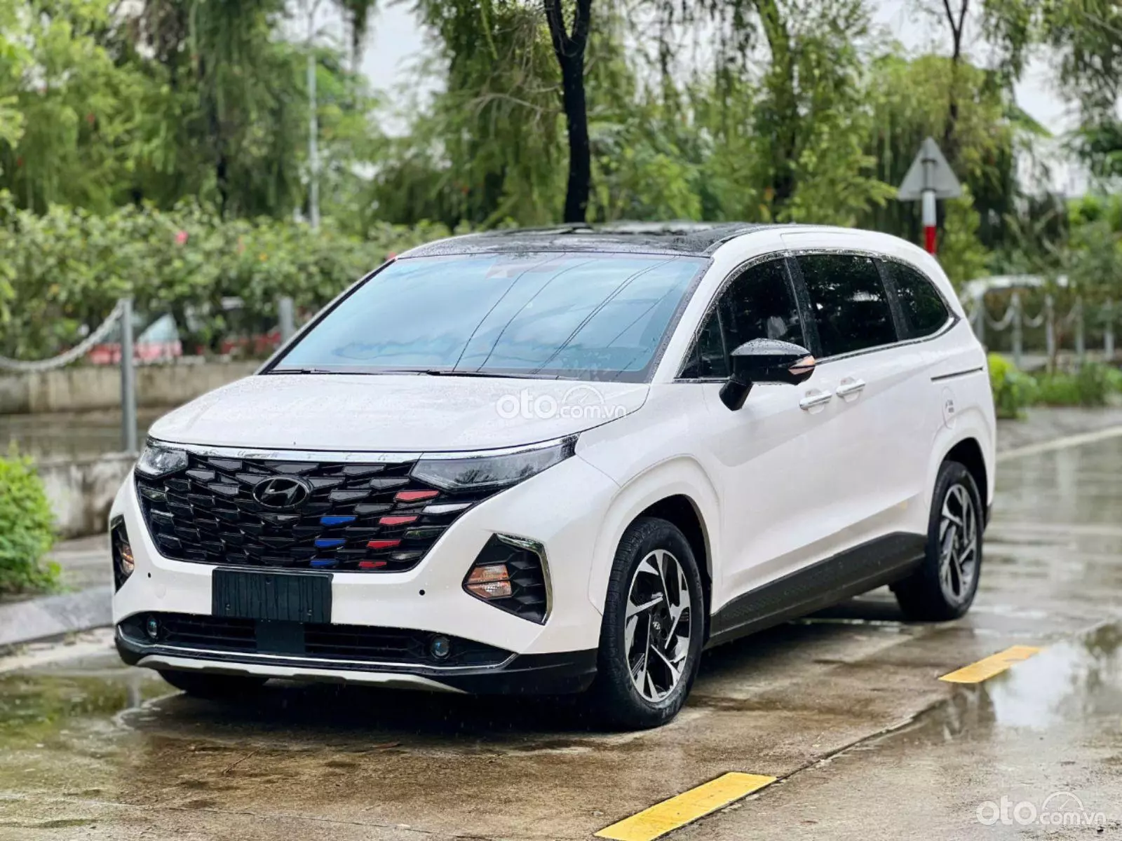 2024 Hyundai Custin 2.0T-GDi Cao cấp