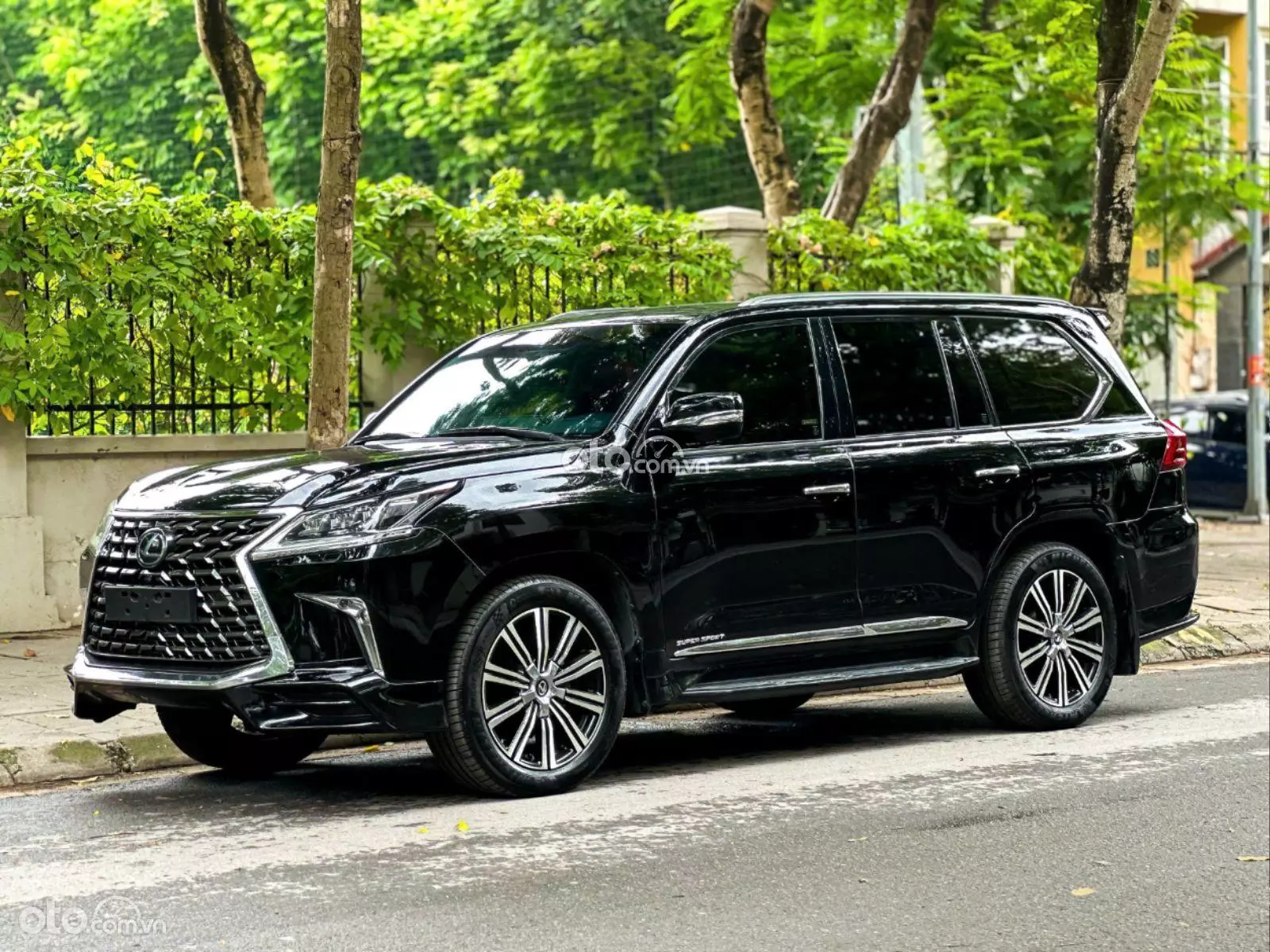 2018 Lexus LX 570 Super Sport