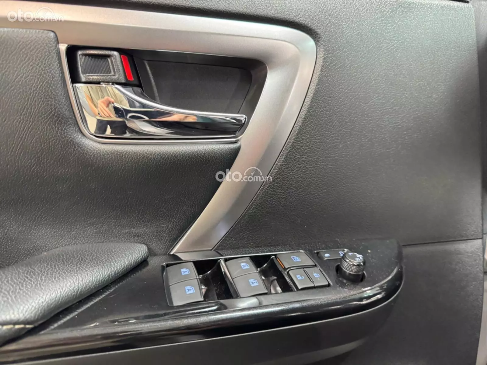 2022 Toyota Fortuner 2.7 V 4X2 AT - ảnh nhỏ 10