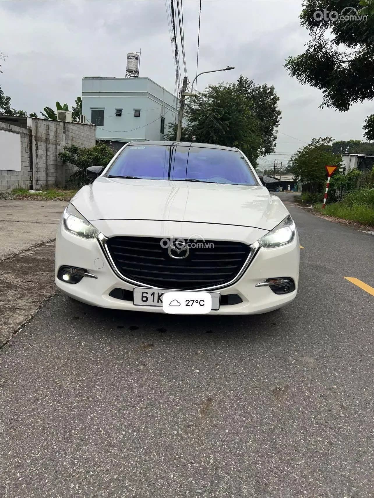 2018 Mazda 3 1.5L Sedan