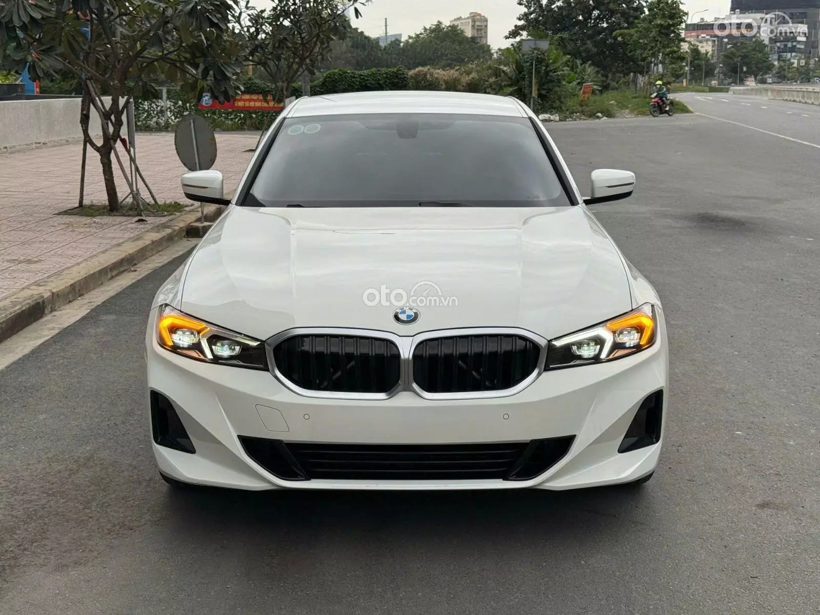 2024 BMW 320i Sport Line