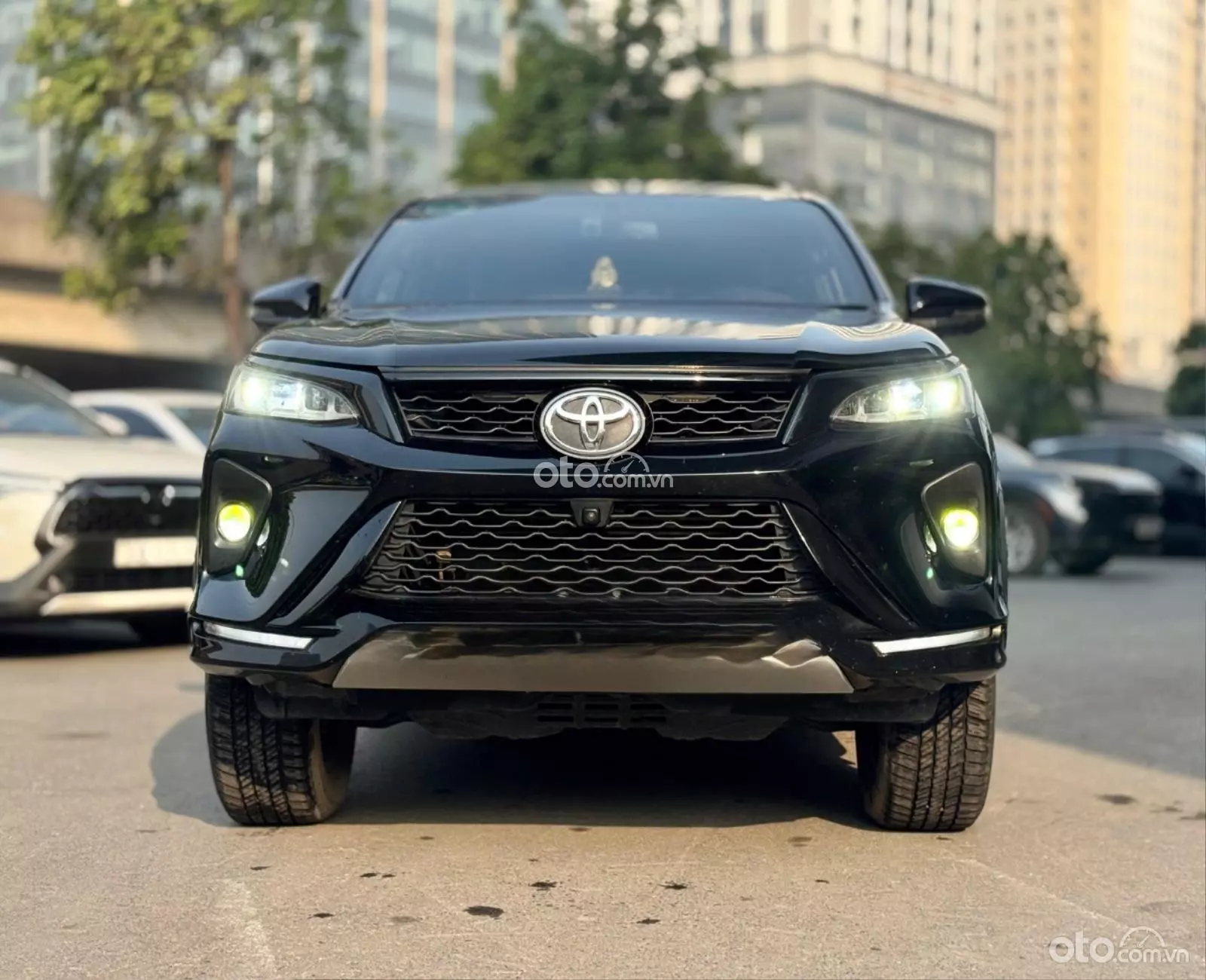 2022 Toyota Fortuner 2.4 AT 4x2 Legender