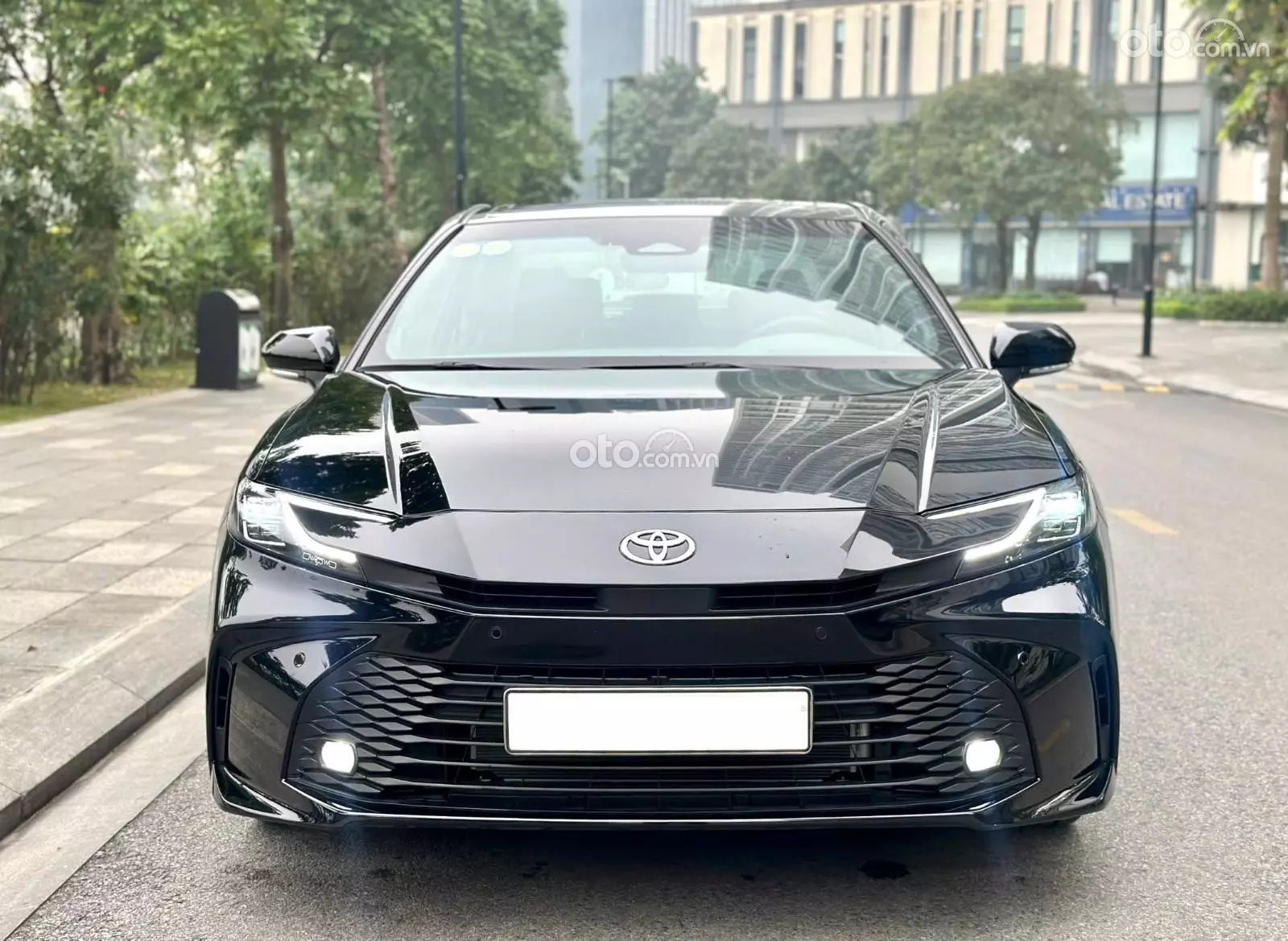2025 Toyota Camry 2.0Q