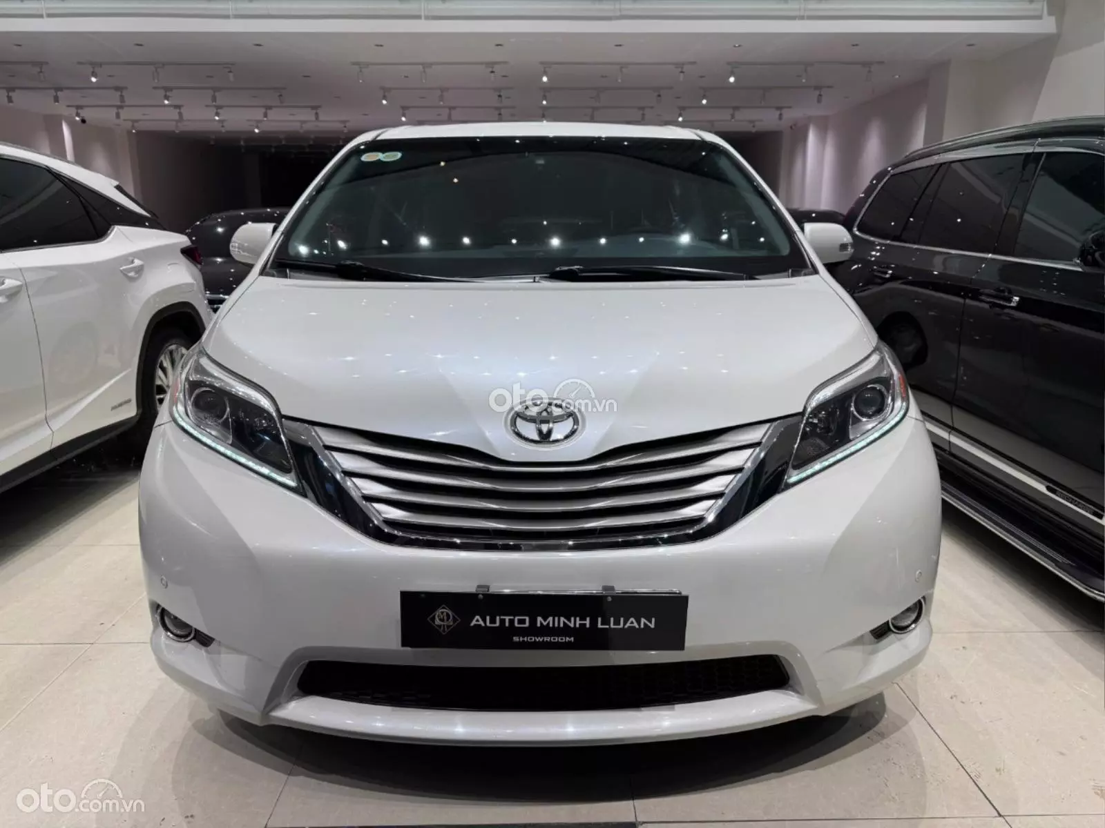 2017 Toyota Sienna Limited 3.5 AT AWD