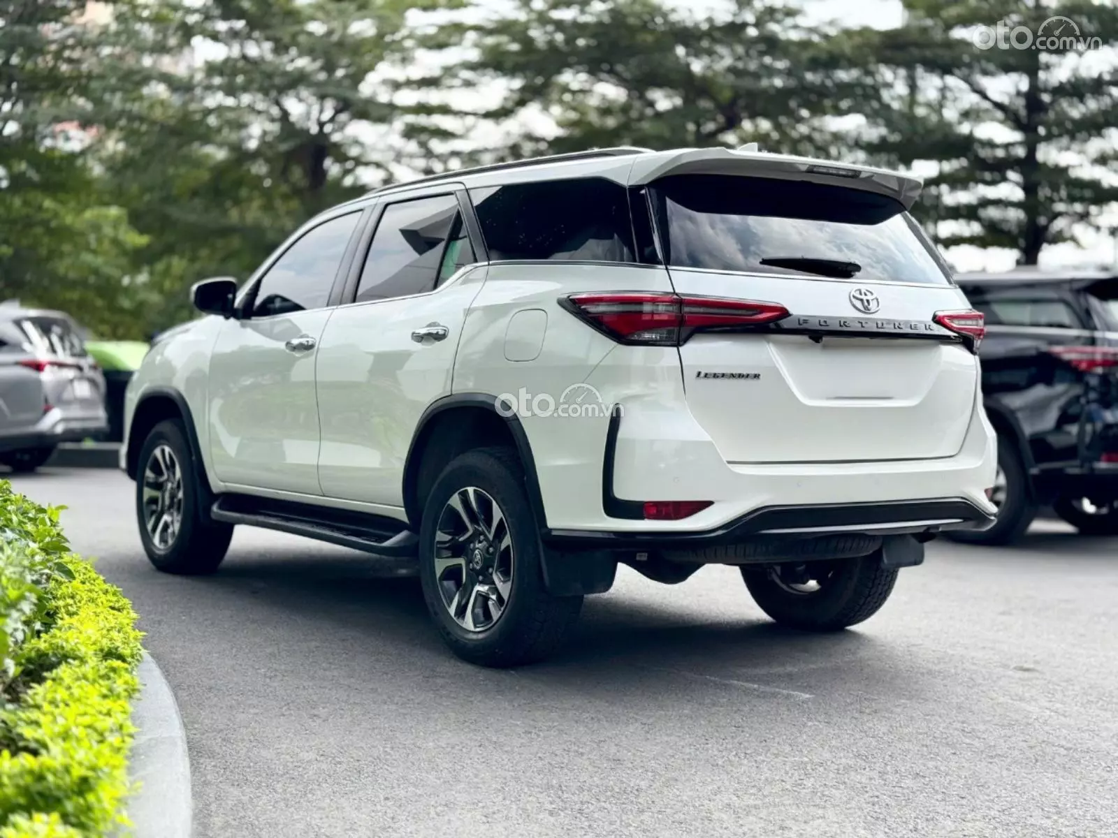 2020 Toyota Fortuner 2.4 AT 4x2 Legender - ảnh nhỏ 2