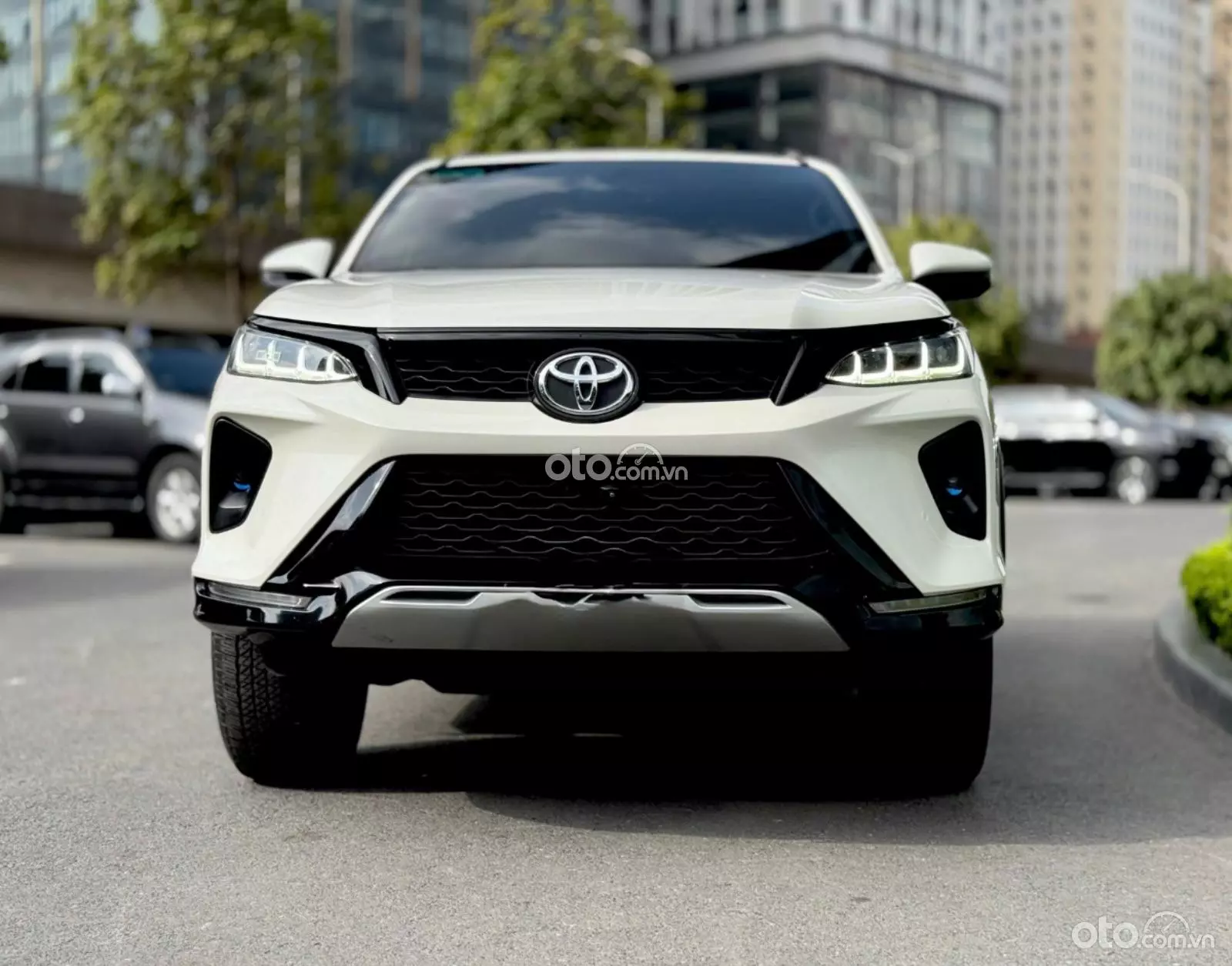 2020 Toyota Fortuner 2.4 AT 4x2 Legender
