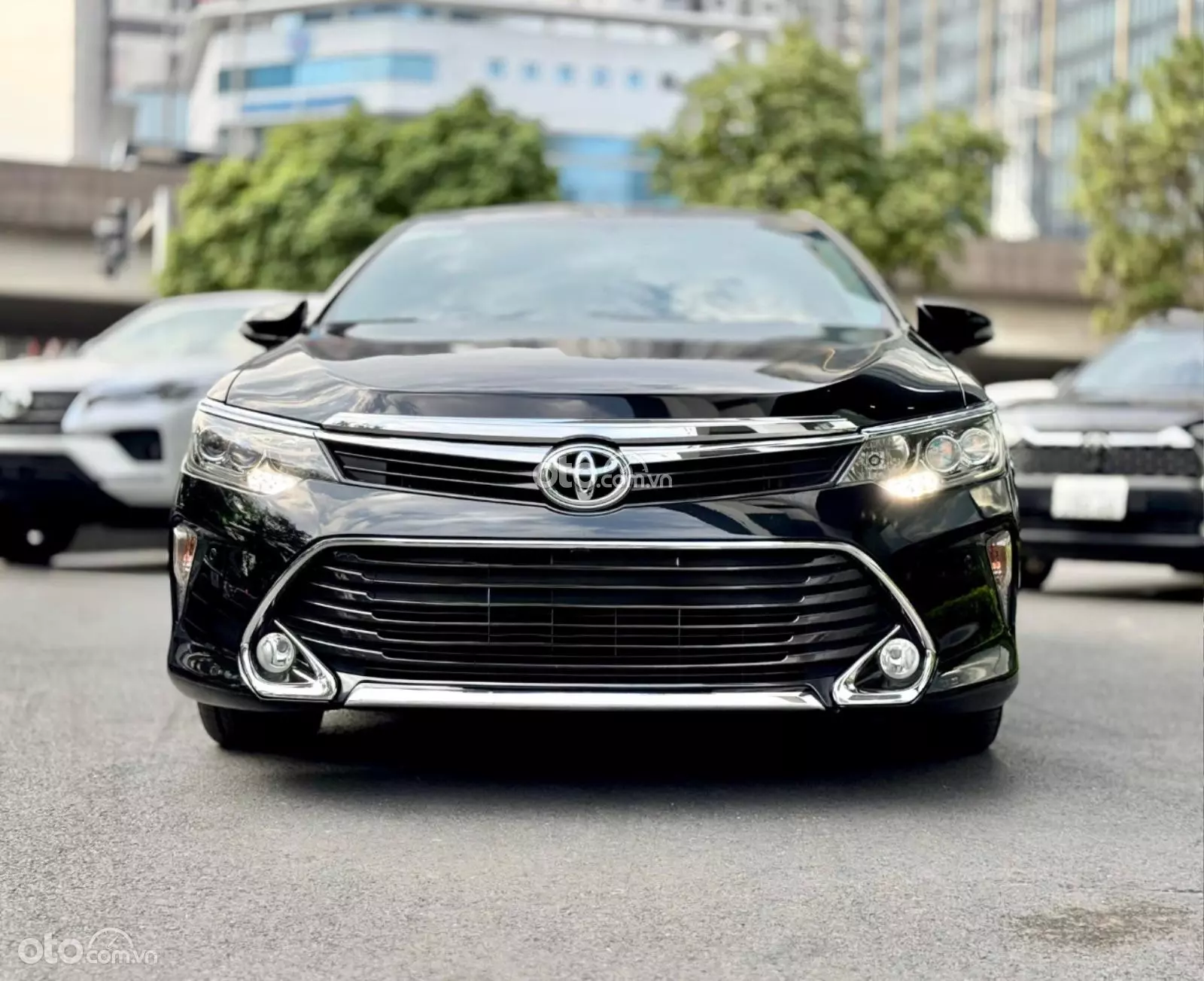 2018 Toyota Camry 2.5Q - Image 1