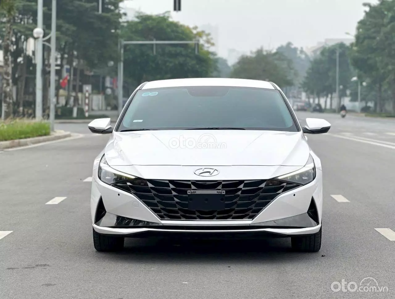 2023 Hyundai Elantra 2.0 AT