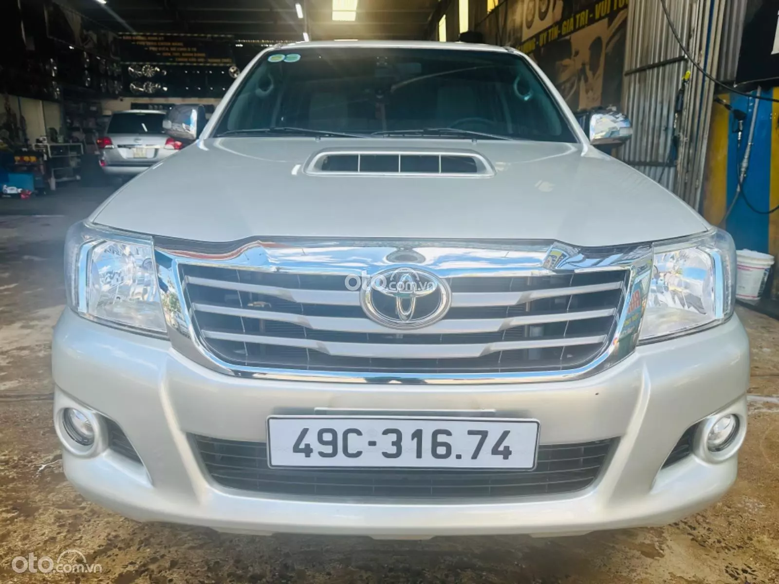 2014 Toyota Hilux 3.0G - Image 1
