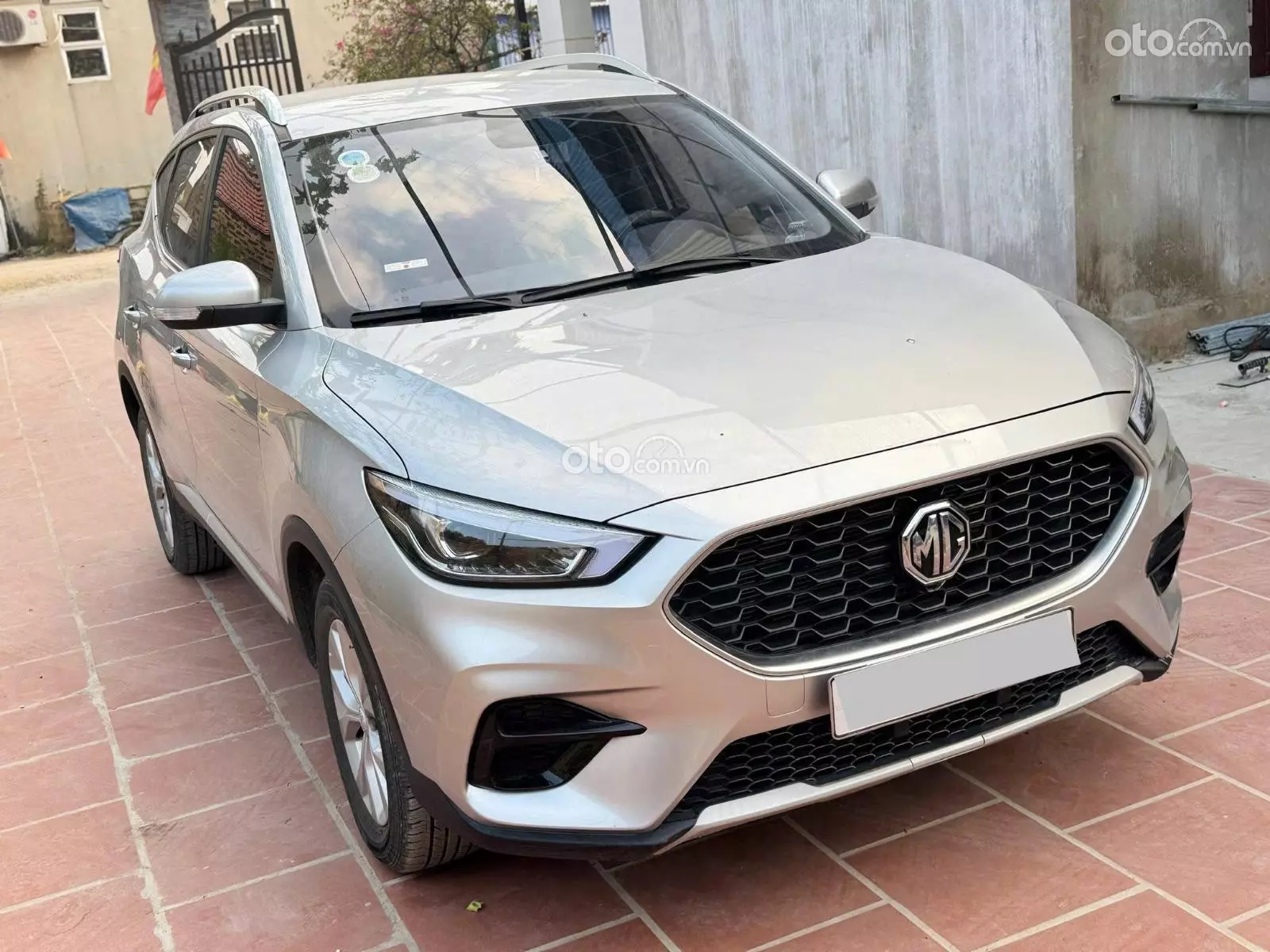 2024 MG ZS STD+