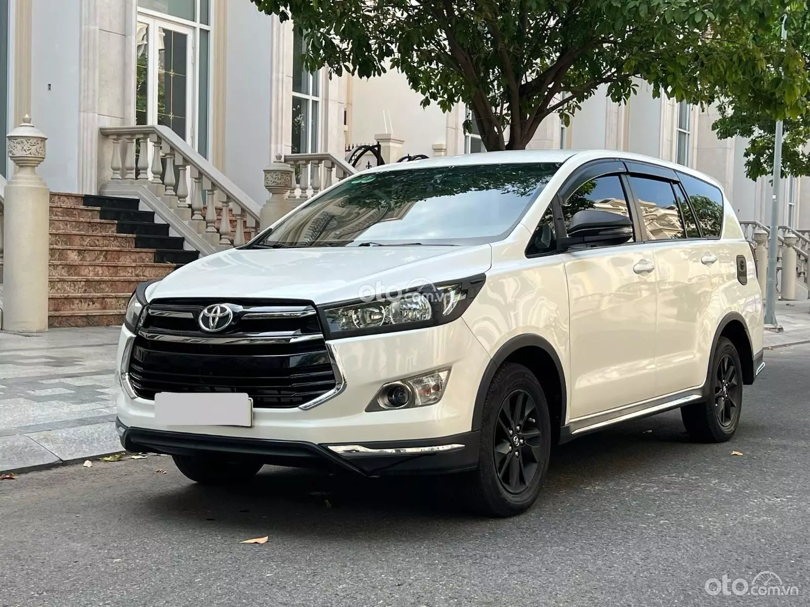 2019 Toyota Innova 2.0 Venturer AT
