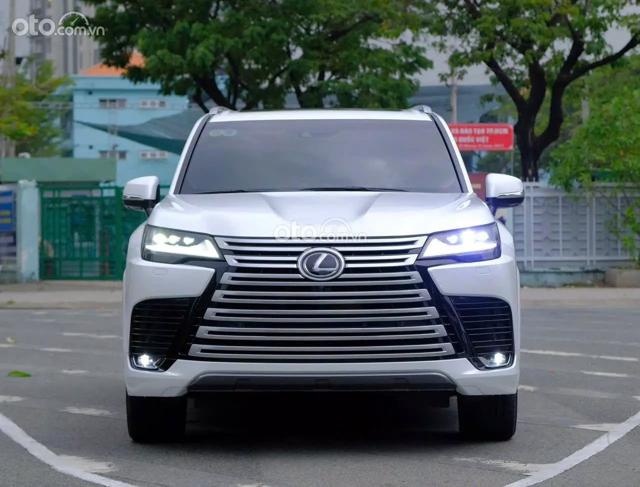 2024 Lexus LX 600