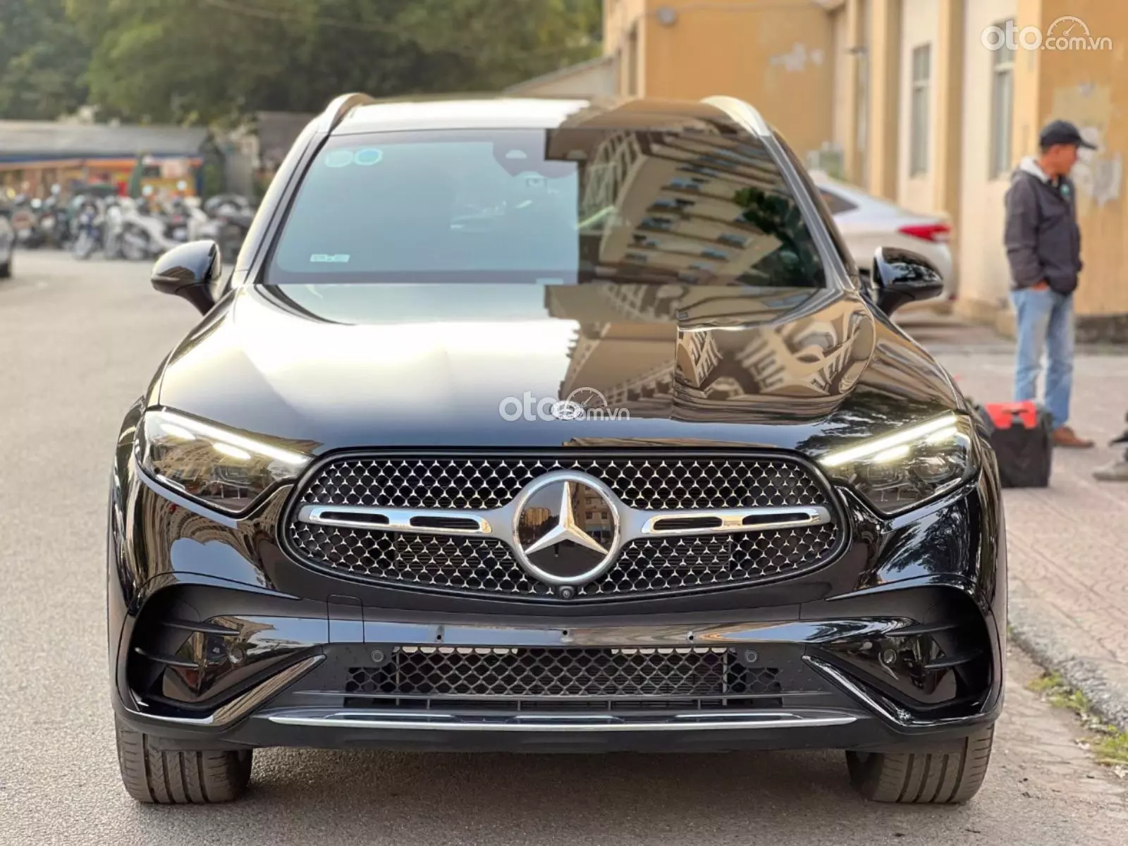 2023 Mercedes-Benz GLC 300 4Matic - Image 1