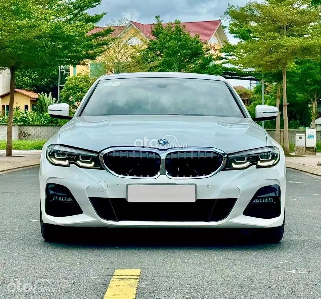 2019 BMW 330i M Sport