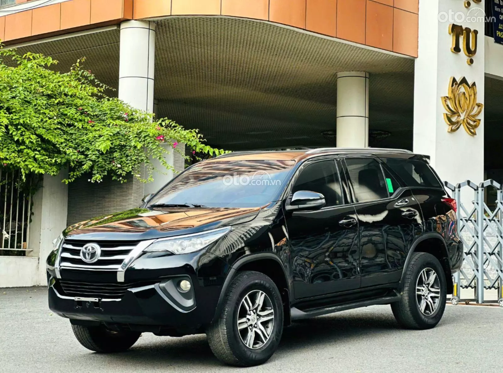 2020 Toyota Fortuner 2.4 MT 4x2 - ảnh nhỏ 4