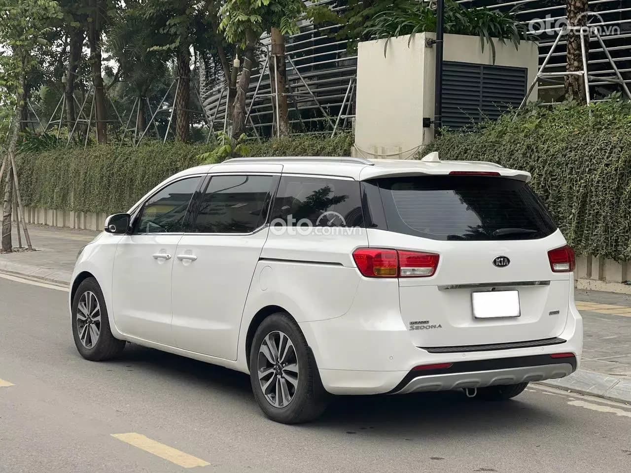 2017 Kia Sedona 2.2 DATH - ảnh nhỏ 4