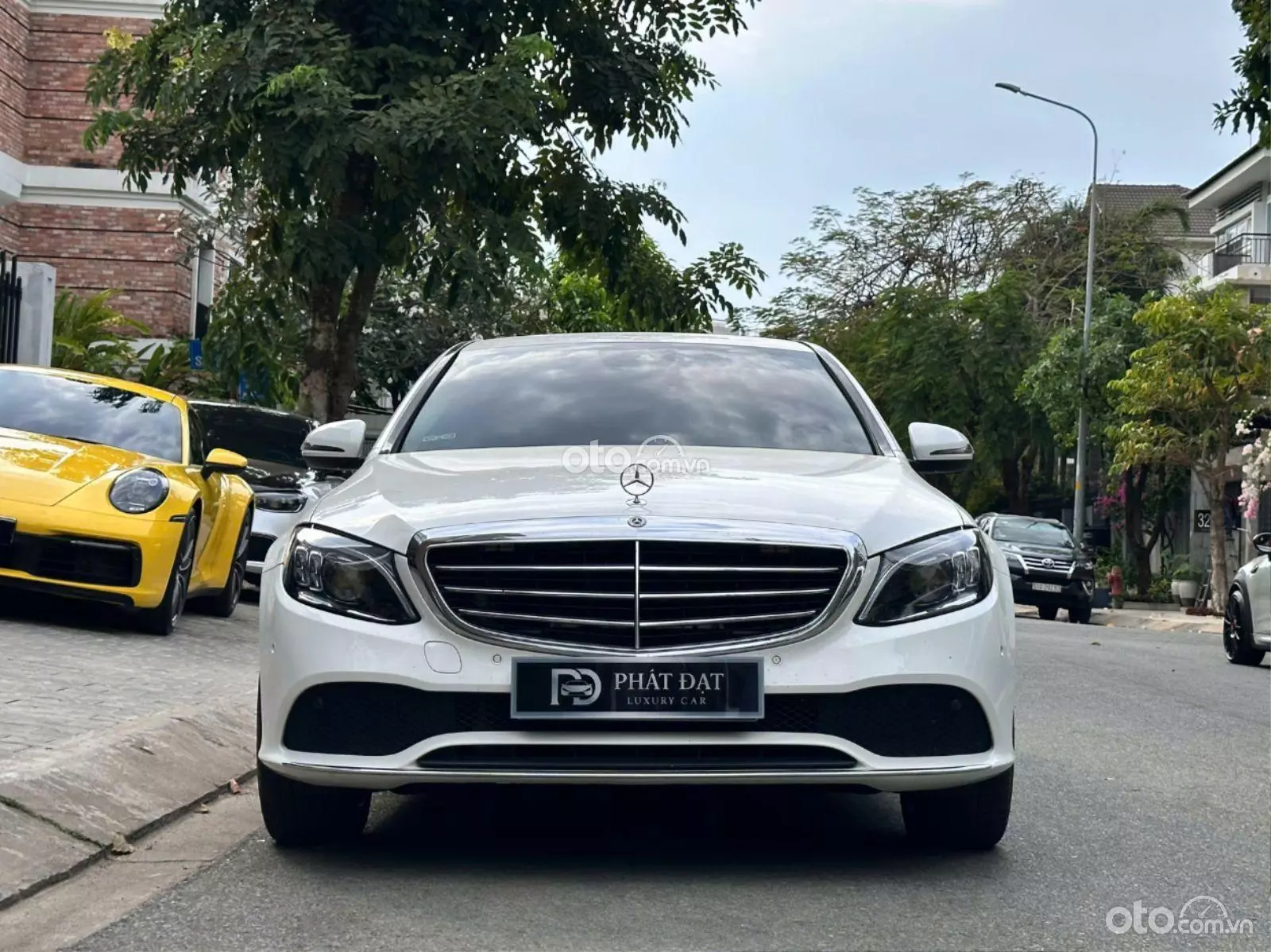 2020 Mercedes-Benz C200