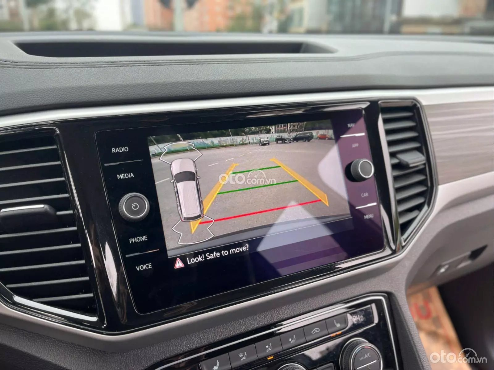 Thumbnail 12