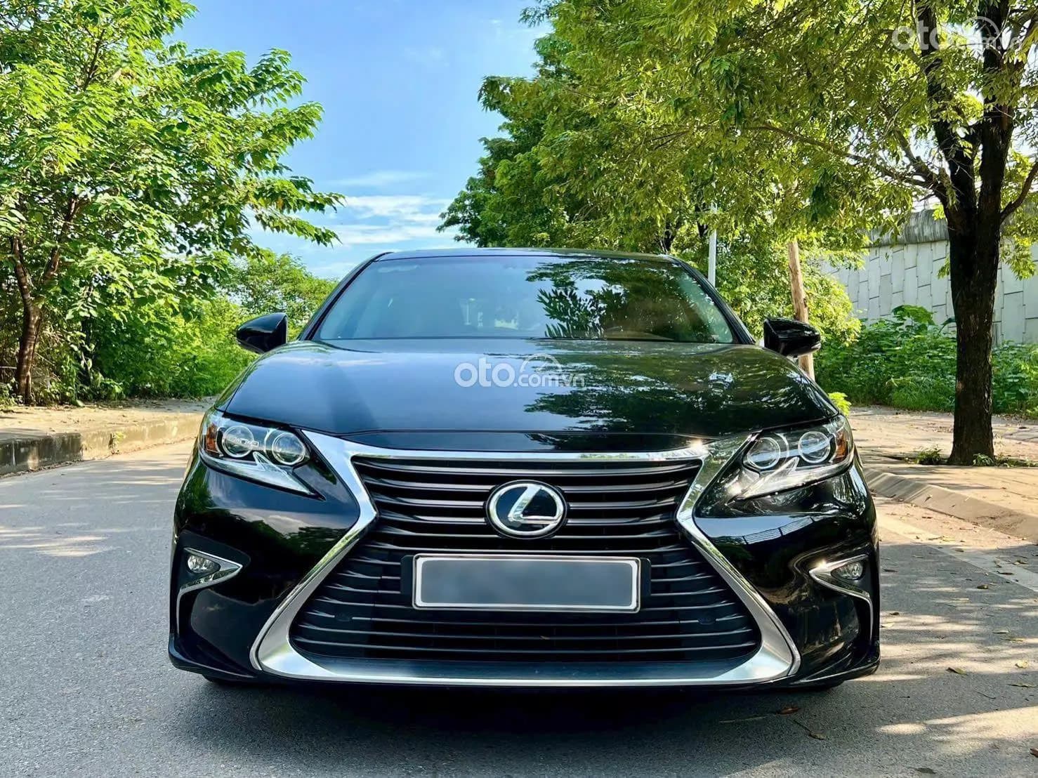 2017 Lexus ES 250 - Image 1