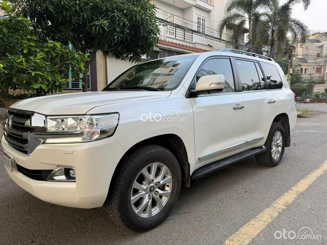 2016 Toyota Land Cruiser VX 4.6 V8