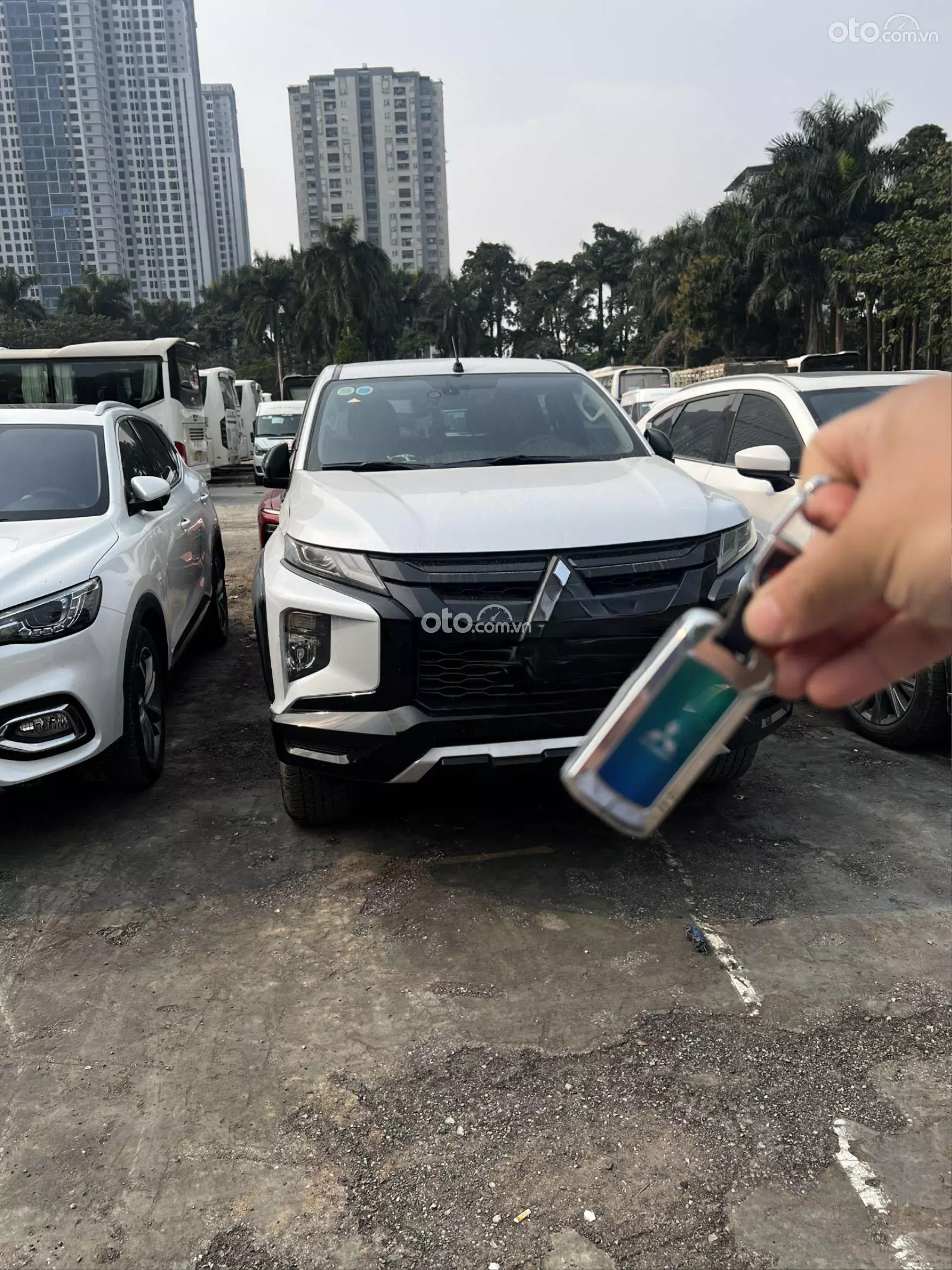 2023 Mitsubishi Triton 4×2 AT