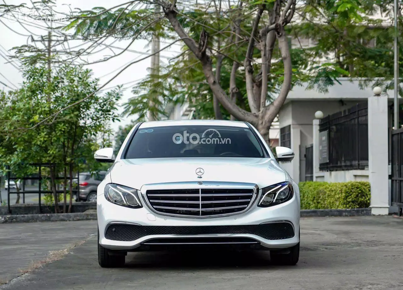 2019 Mercedes-Benz E200 E200
