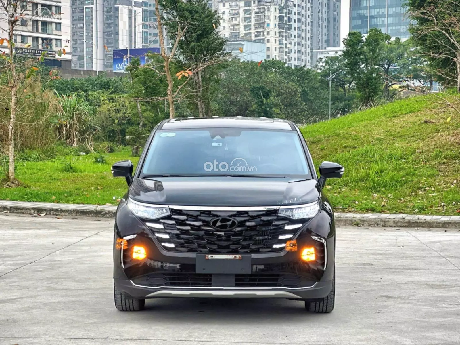 2025 Hyundai Custin 2.0T-GDi Cao cấp