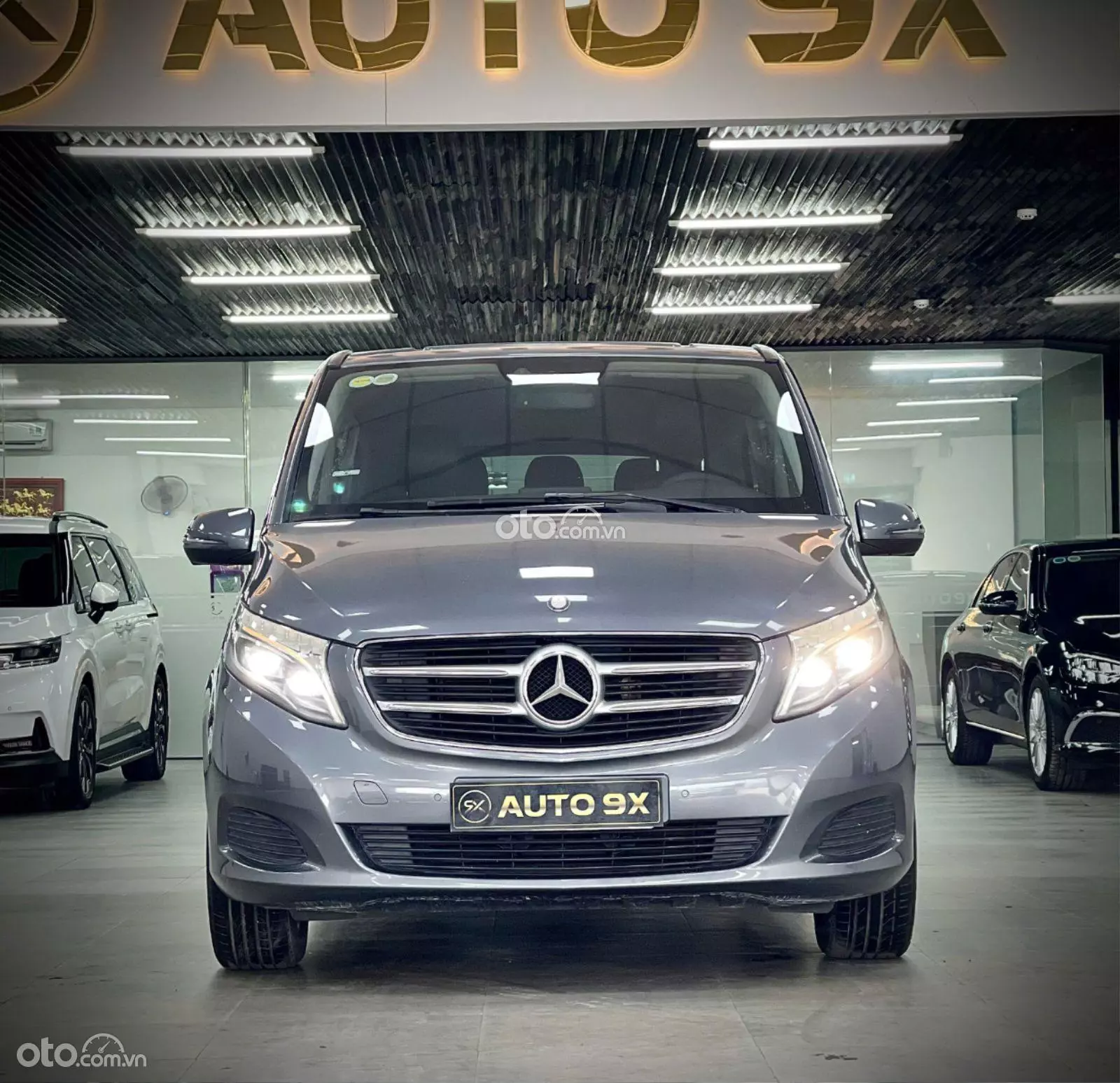 2017 Mercedes-Benz V250
