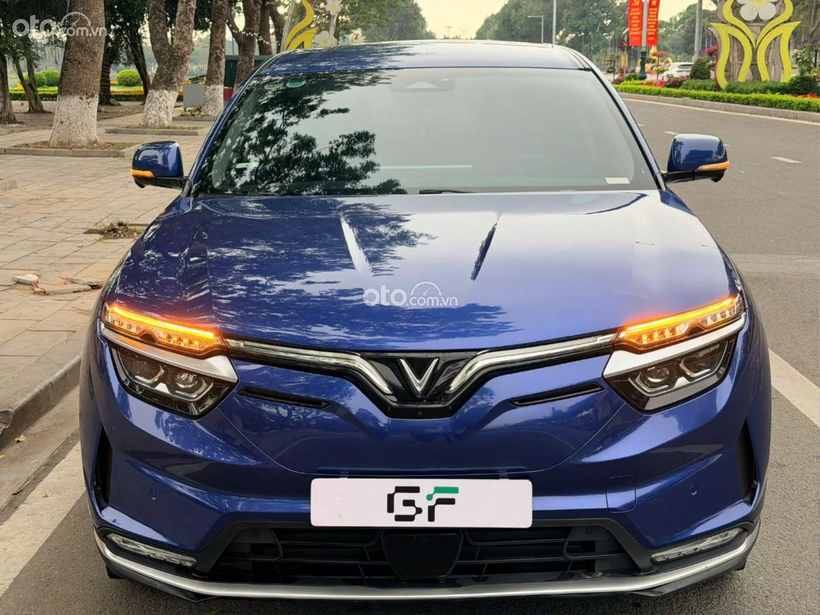 2023 VinFast VF8 Eco