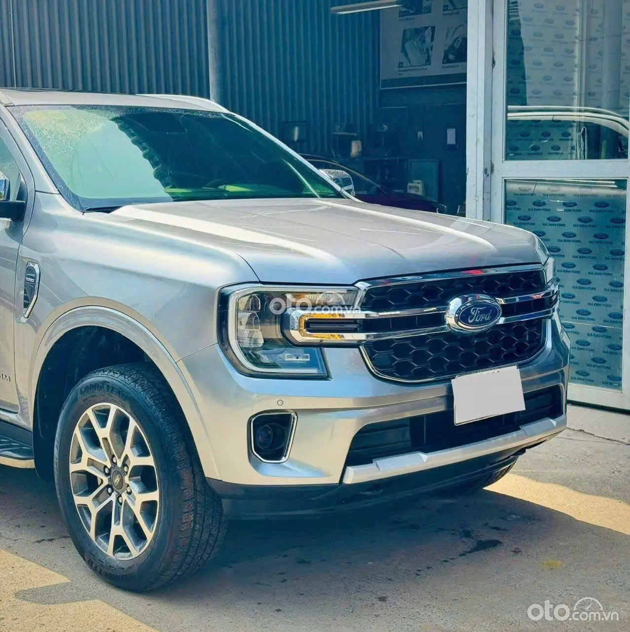 2022 Ford Everest Titanium 2.0 AT 4x2 - ảnh nhỏ 2