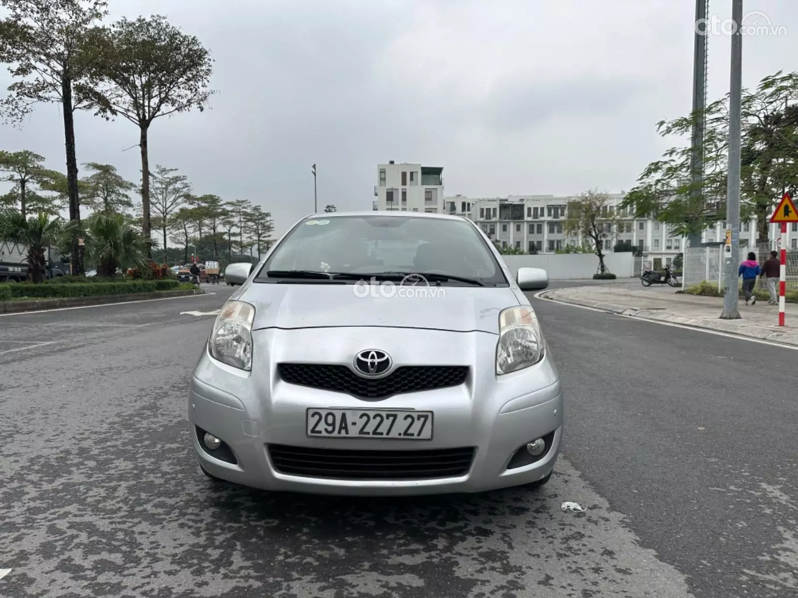 2011 Toyota Yaris 1.3G