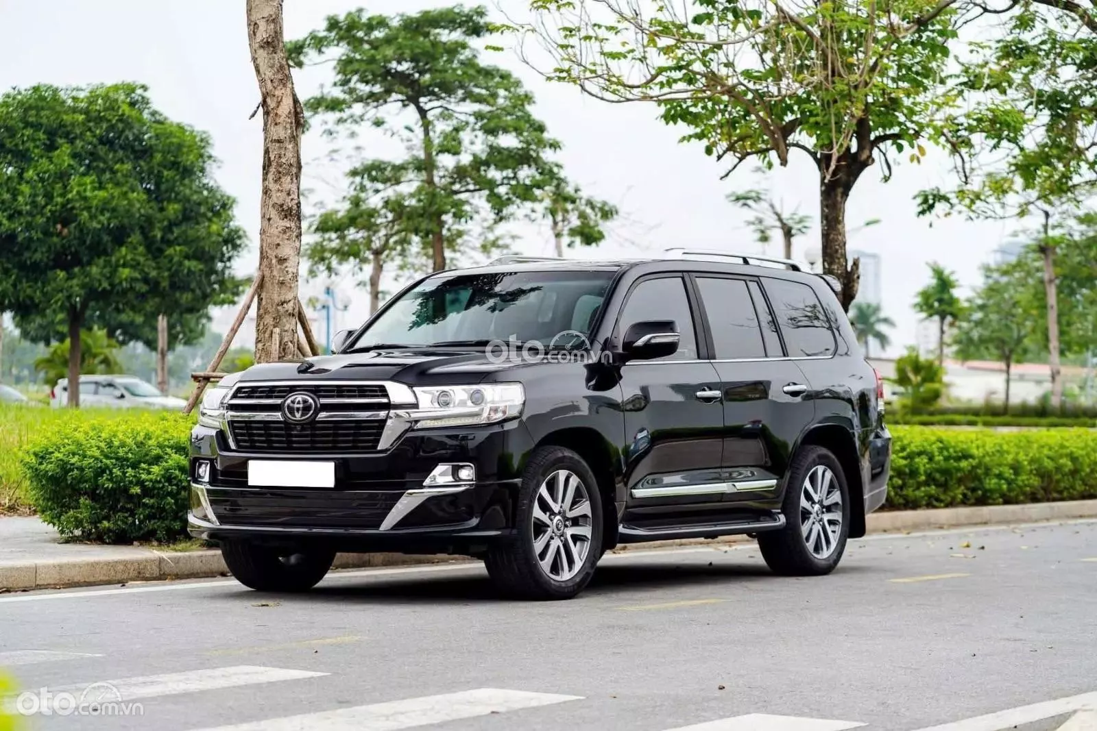 2016 Toyota Land Cruiser 5.7 V8