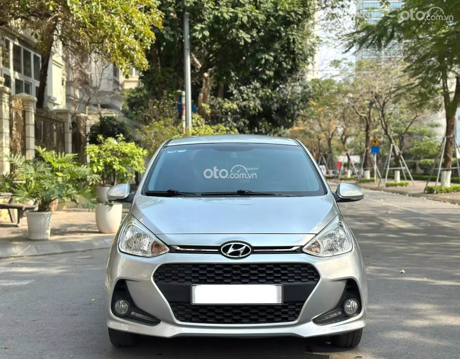 2018 Hyundai Grand i10 Hatchback 1.2 AT