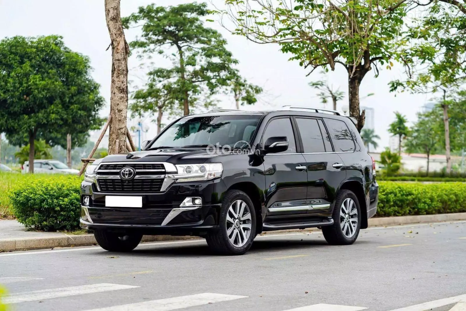 2016 Toyota Land Cruiser VXS V8 5.7L