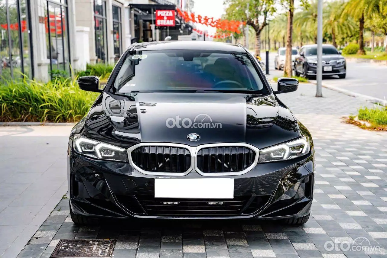 2025 BMW 320i Sport Line