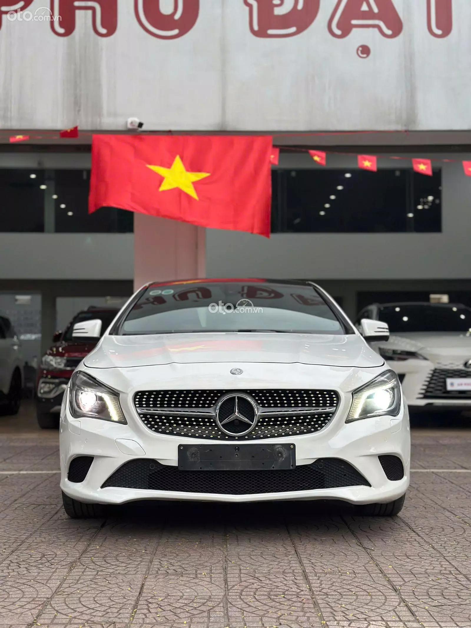 2015 Mercedes-Benz CLA 200 1.6 I4