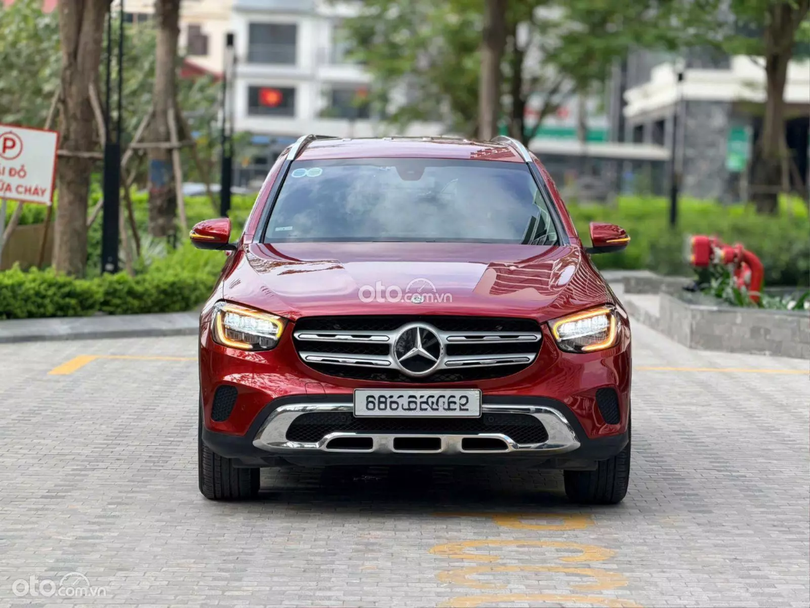 2019 Mercedes-Benz GLC 200 4Matic - Image 1