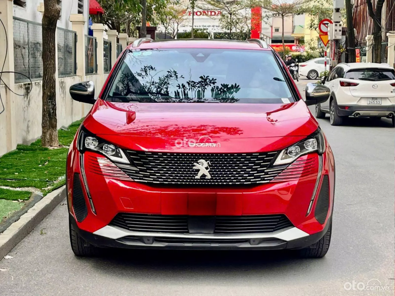 2023 Peugeot 5008 Allure
