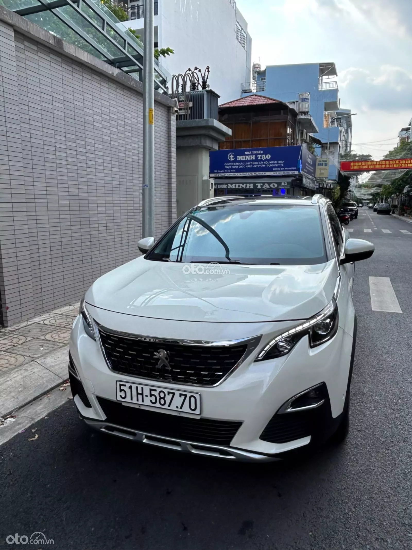 2019 Peugeot 5008 Allure
