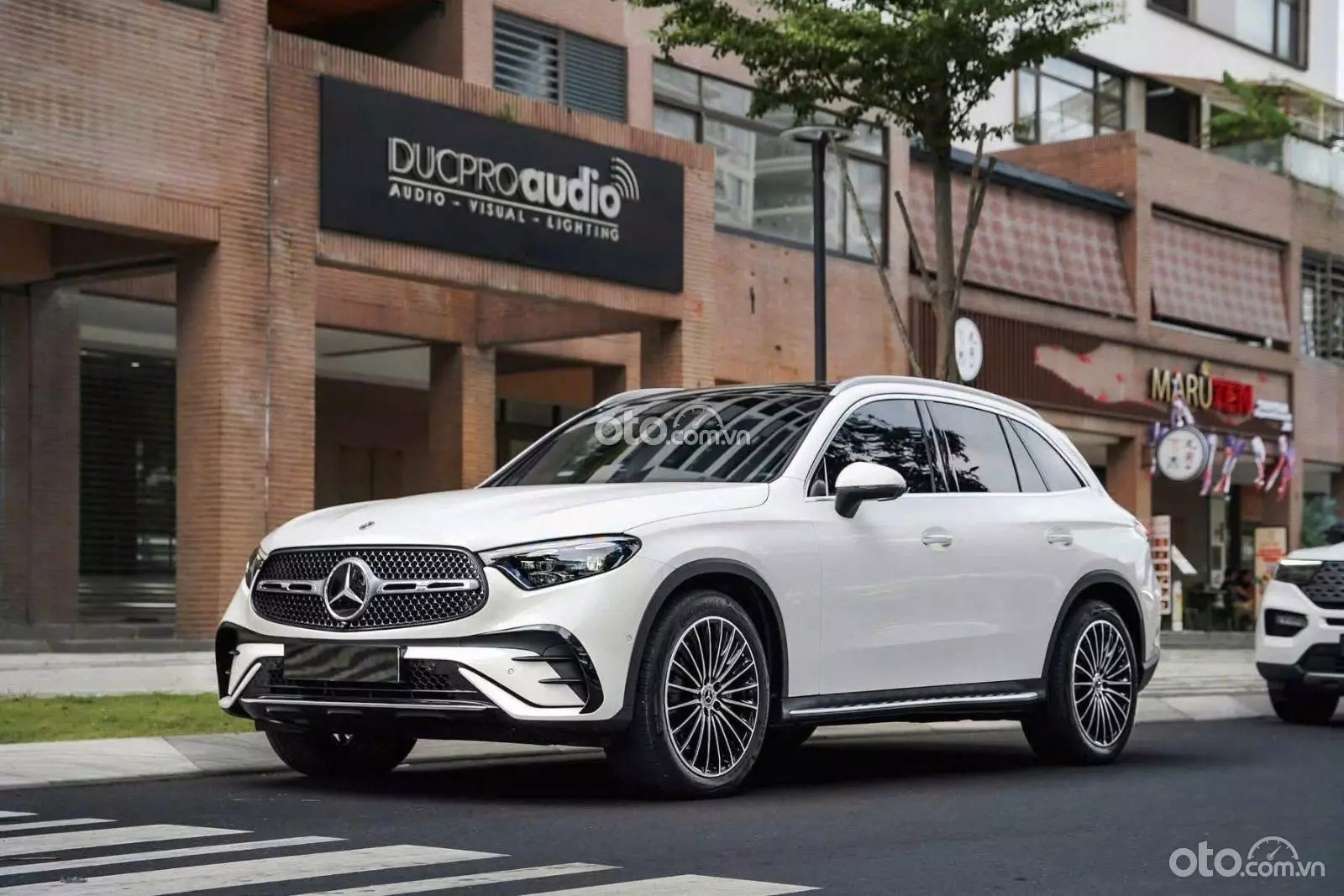 2024 Mercedes-Benz GLC 300 4Matic V1