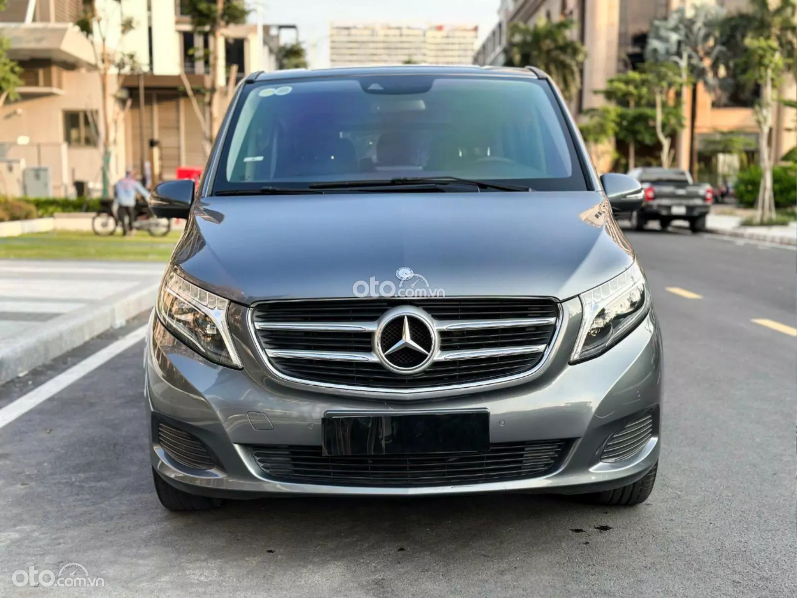 2016 Mercedes-Benz V250 Avantgarde