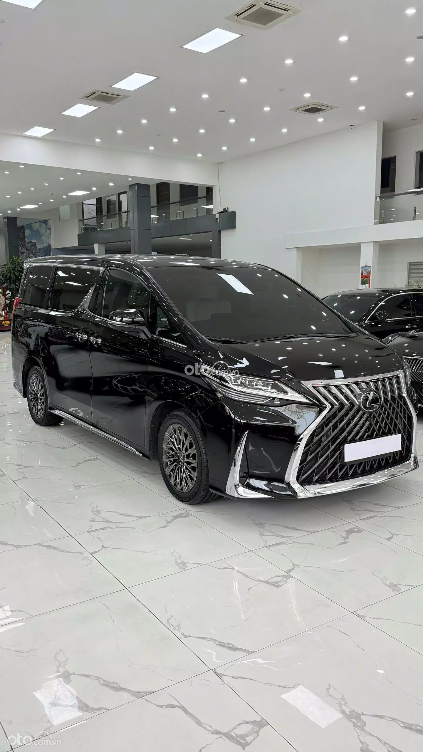 2021 Lexus LM500h 4 ghế